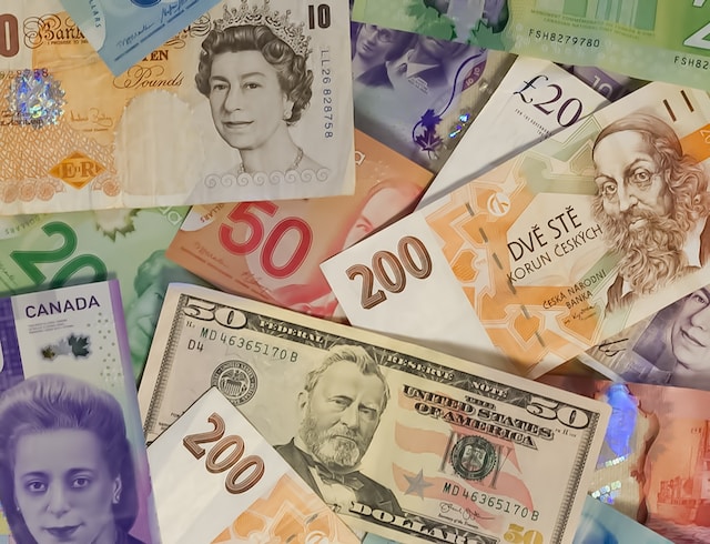 Cash currencies
